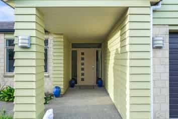 16 Ludlam Way, Otaki