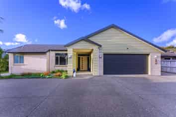 16 Ludlam Way, Otaki