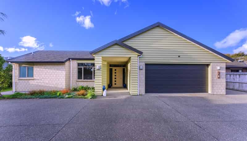 16 Ludlam Way, Otaki