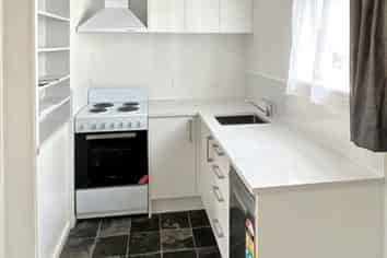 1/72 Bridge Street , Bulls