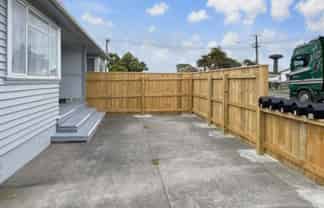 1/72 Bridge Street , Bulls