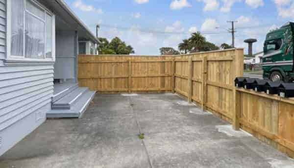 1/72 Bridge Street , Bulls