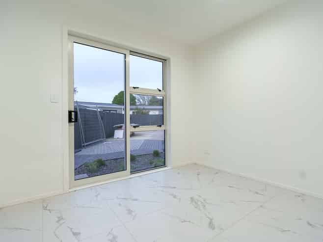 14 Sunlands Drive, Manurewa