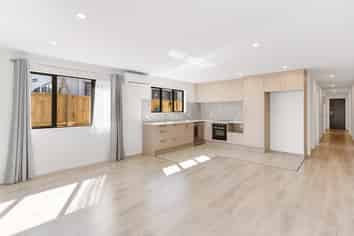 15A Tributary Parade , Drury