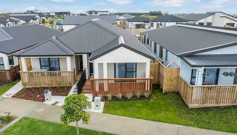 15A Tributary Parade , Drury