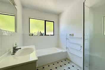 67 McLintock Street, Johnsonville