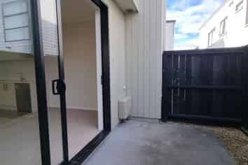 24 Sacred Kingfisher Road, Hobsonville