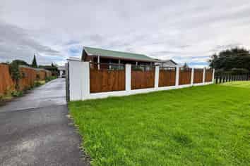 23a Crispe Road, Clarks Beach