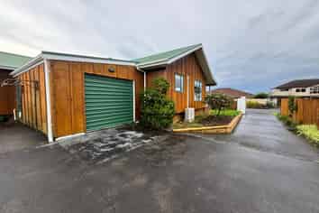 23a Crispe Road, Clarks Beach