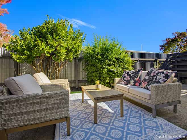 2/37 Middle Road, Havelock North