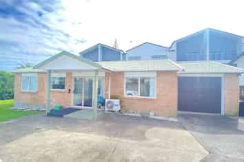 4050A Great North Road, Glen Eden