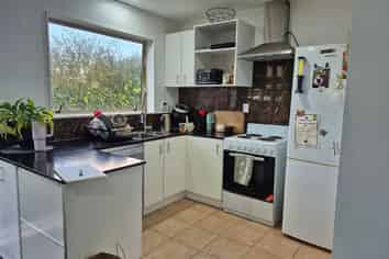 4050A Great North Road, Glen Eden