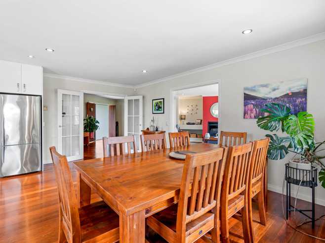 240  Three Oaks Drive, Dairy Flat