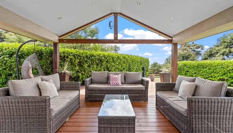 240  Three Oaks Drive, Dairy Flat