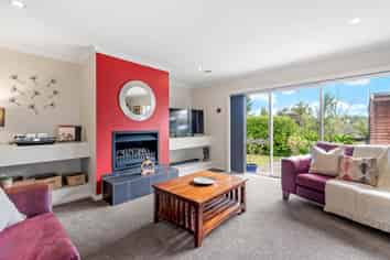 240  Three Oaks Drive, Dairy Flat