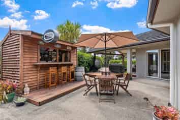 240  Three Oaks Drive, Dairy Flat