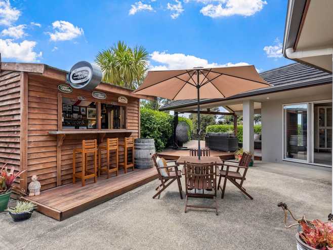240  Three Oaks Drive, Dairy Flat