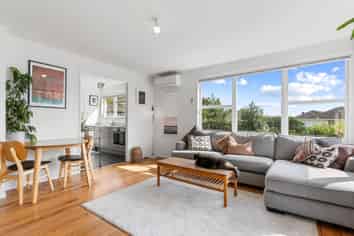 4/11 Preston Avenue, Mount Albert