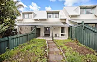 24/1 Water Street, Otahuhu