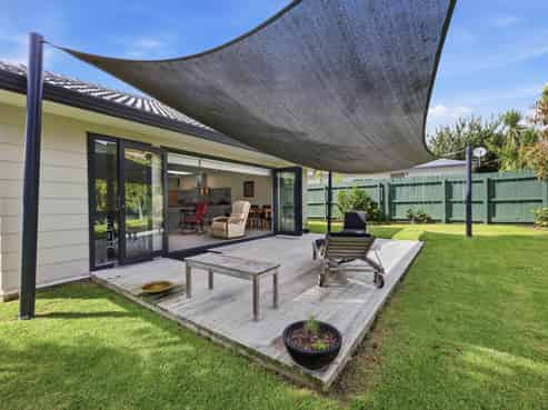 2/330 Rangatira Road, Beach Haven