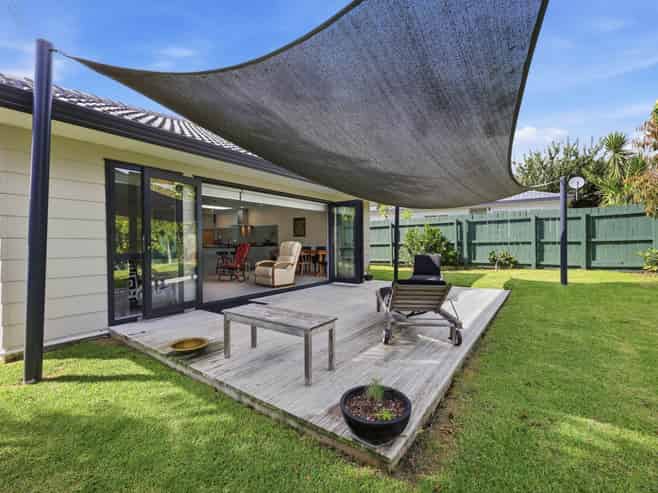 2/330 Rangatira Road, Beach Haven