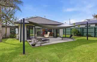 2/330 Rangatira Road, Beach Haven