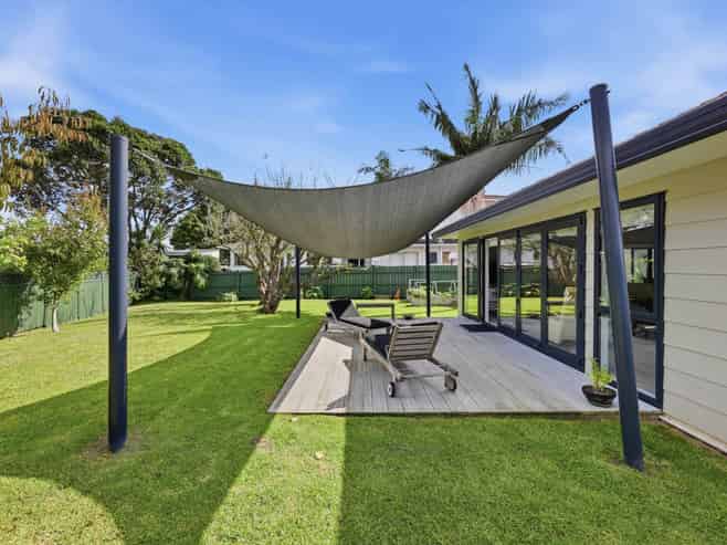 2/330 Rangatira Road, Beach Haven