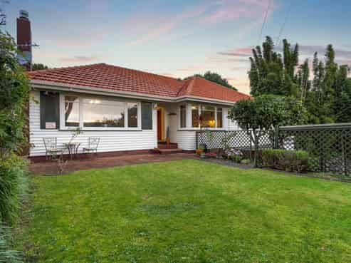 18 Amandale Avenue, Mount Albert