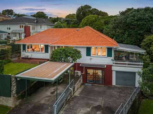 18 Amandale Avenue, Mount Albert