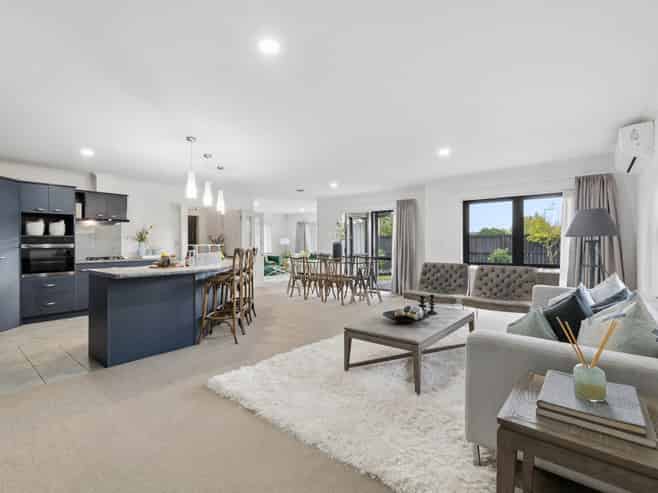 7 Kellaway Drive, Flat Bush