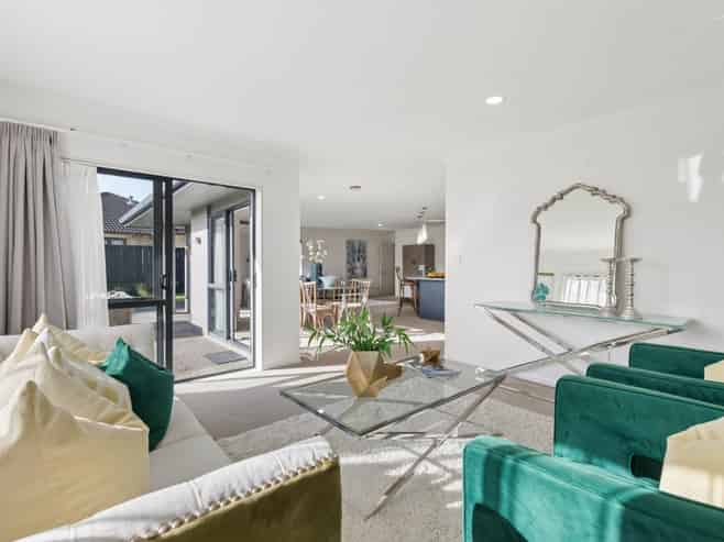 7 Kellaway Drive, Flat Bush