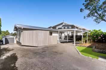 1373 Whangaparaoa Road, Army Bay