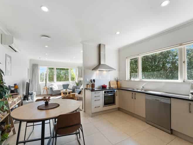 878 Dominion Road, Mount Eden