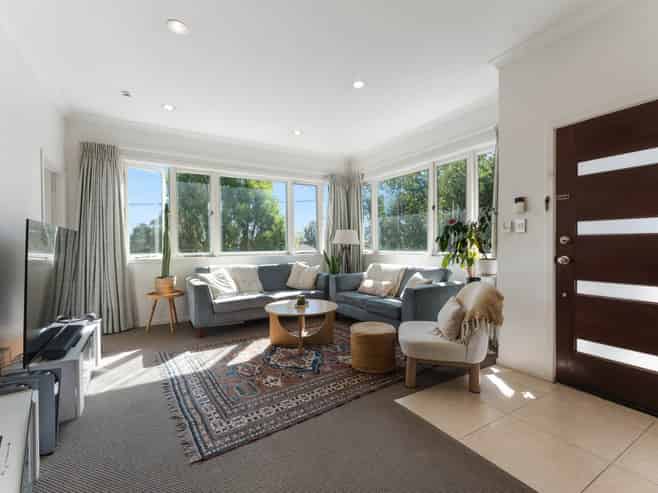 878 Dominion Road, Mount Eden