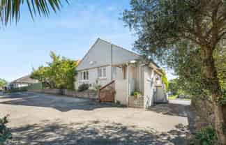 878 Dominion Road, Mount Eden