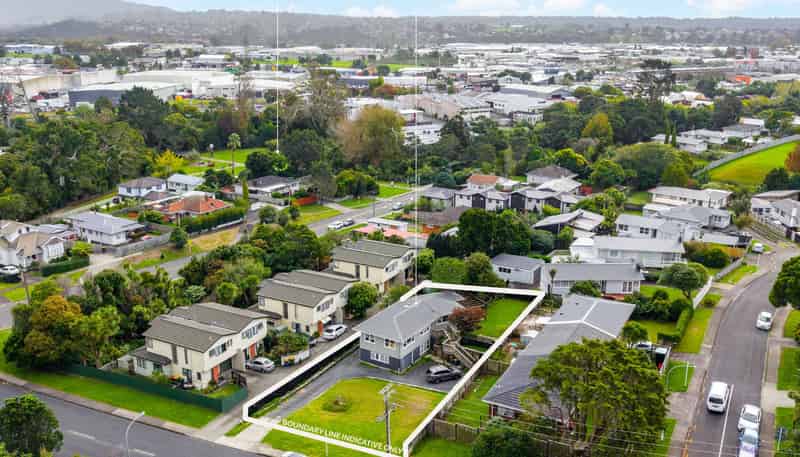 10 Awaroa Road, SUNNYVALE