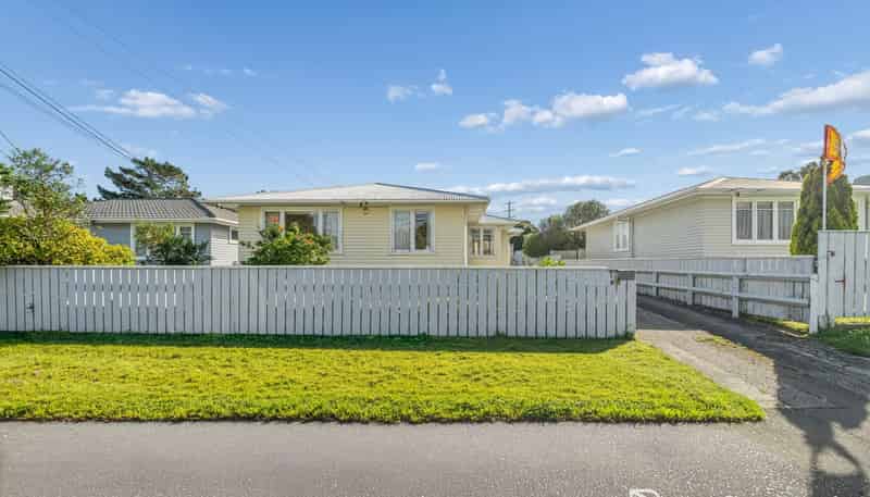 15 Kenmore Street, Newlands