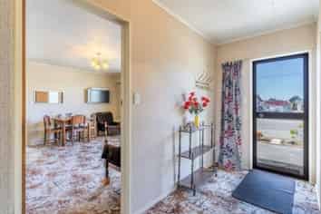 10 Grange Street, Winton