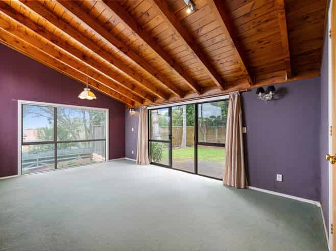 20 Pallister Drive, Hillsborough