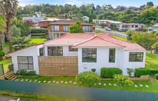 20 Pallister Drive, Hillsborough