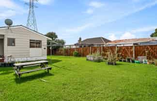 2/13 Paton Avenue, TE ATATU SOUTH