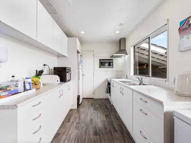 2/13 Paton Avenue, TE ATATU SOUTH