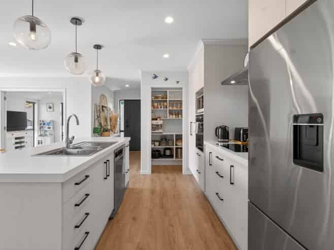 180  Adler Drive, Ohauiti