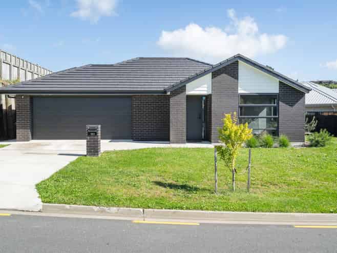 180  Adler Drive, Ohauiti