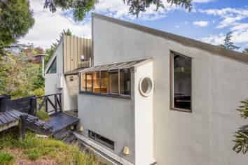 60 Soleares Avenue, Mount Pleasant