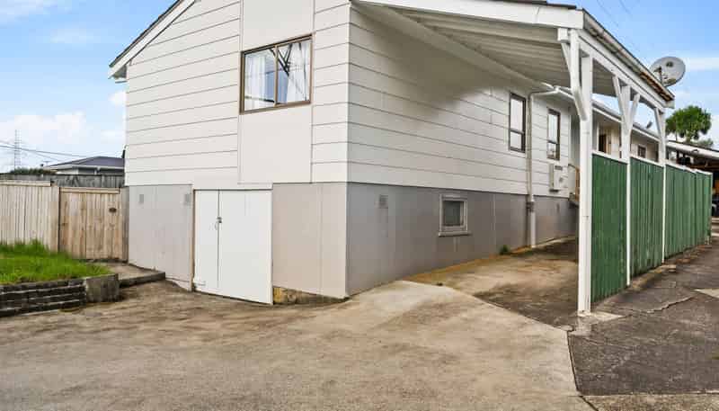 1/13 Paton Avenue, TE ATATU SOUTH