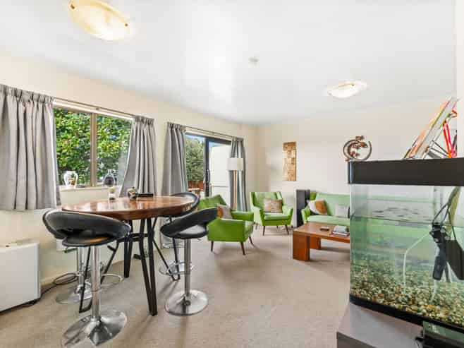 1/13 Paton Avenue, TE ATATU SOUTH