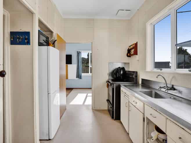 11 Ihaia Street, Waitara