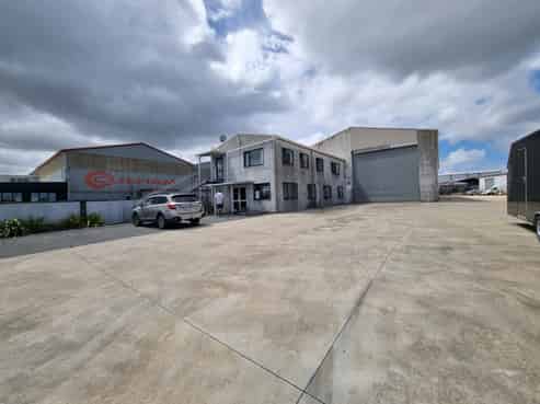 Rent includes outgoings and is negotiable