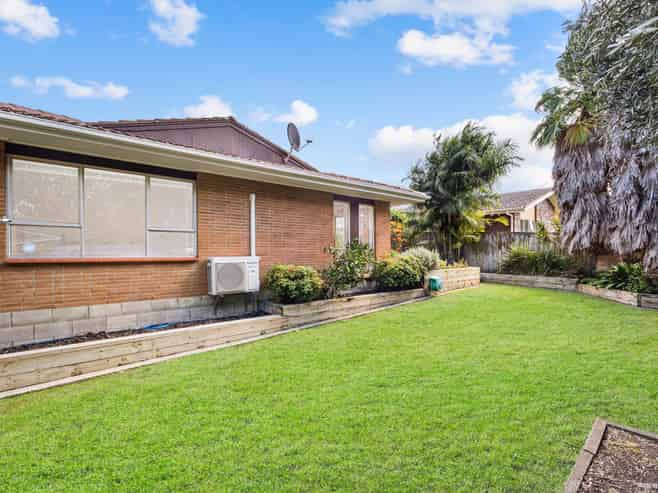 2/172 Pigeon Mountain Road, Half Moon Bay